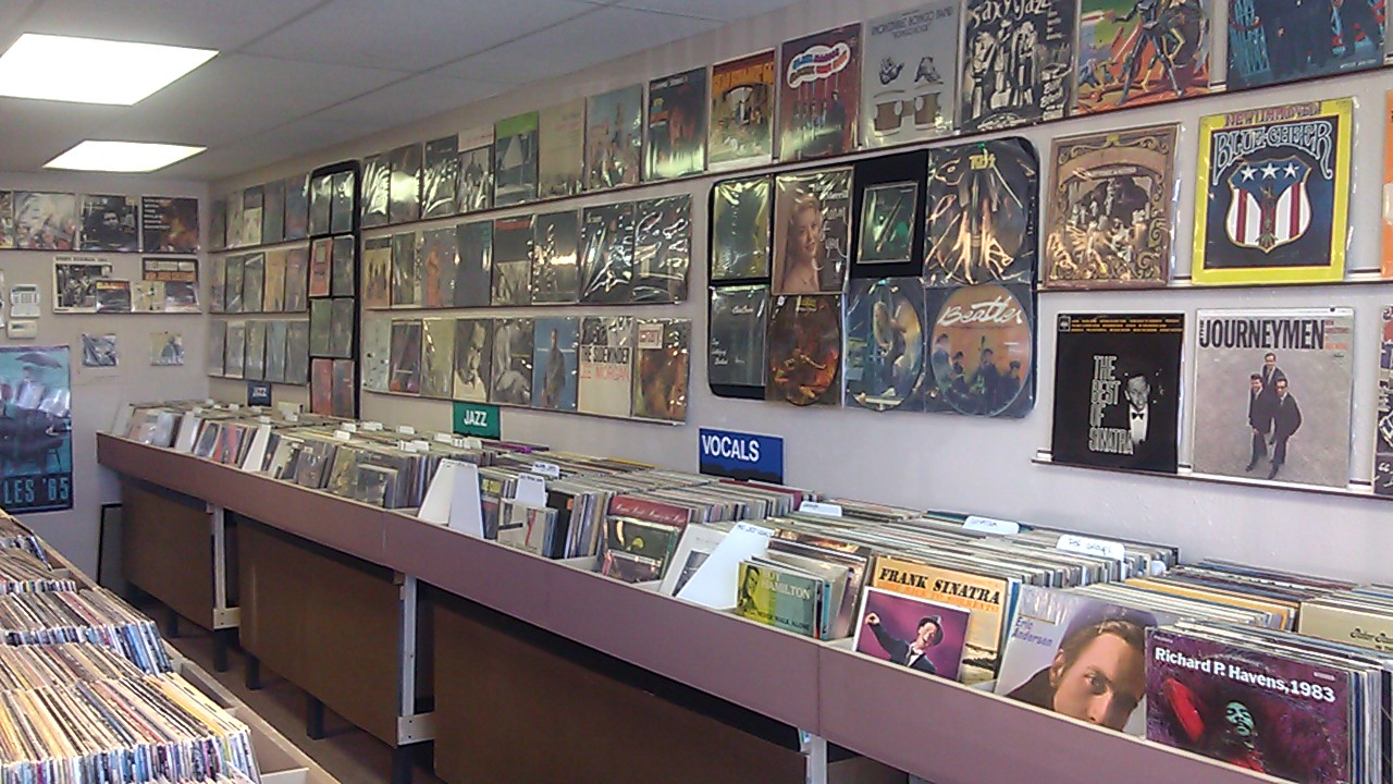 About Daddy O's Record Rack-The Store